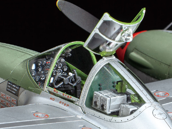 61123 Tamiya Американский истребитель Lockheed P-38J Lightning (1:48)