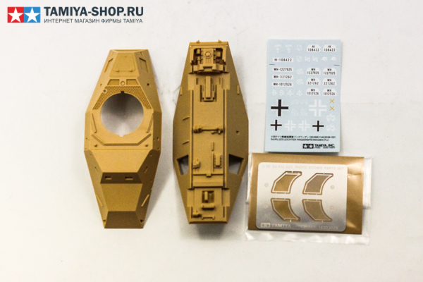 35268 Tamiya Немецкий разведывательный бронеавтомобиль Sd.Kfz.223 Leichter Panzerspähwagen (1:35)