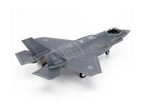 61124 Tamiya Американский истребитель-бомбардировщик Lockheed Martin F-35A Lightning (1:48)