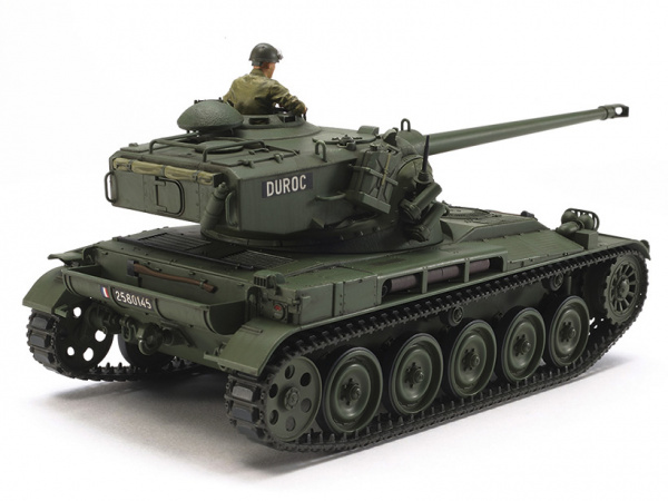 35349 Tamiya Французский легкий танк AMX-13, с фигурой командира (1:35)