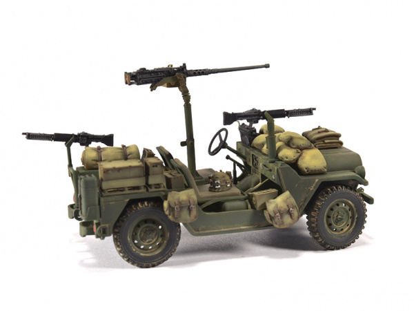 35123 Tamiya Американский джип M151A2 Ford Mutt с пулеметом М60 и 1 фигурой водителя (1:35)