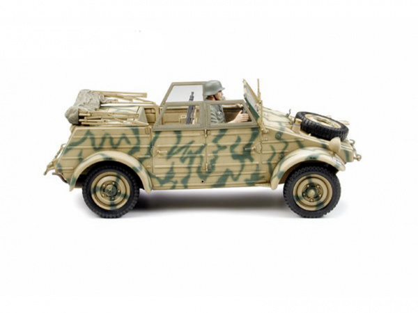 36205 Tamiya Немецкий автомобиль Kubelwagen Type 82 (European Campaign), с фигурой водителя (1:16)