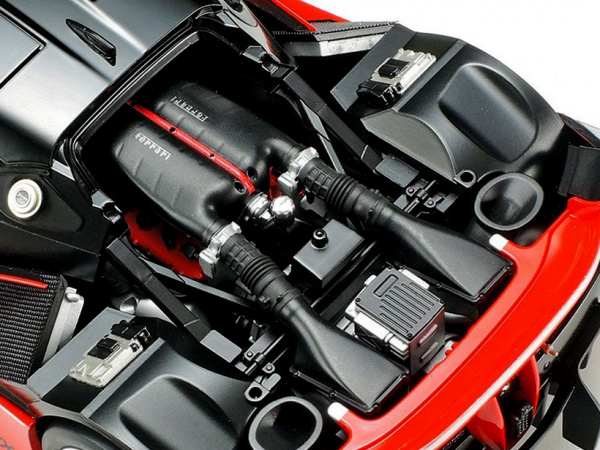 24343 Tamiya Ferrari FXX K (1:24)