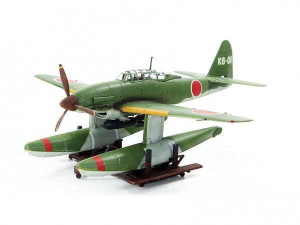 61054 Tamiya Японский гидросамолёт Aichi M6A1 Seiran (1:48)