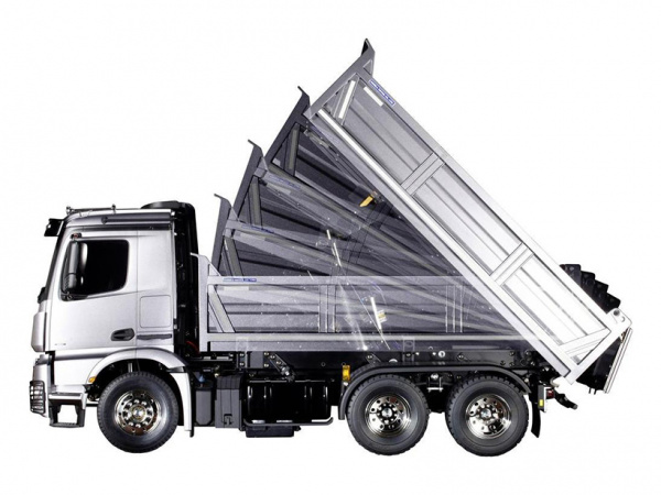 56357 Tamiya Радиоуправляемый грузовик Mercedes-Benz 3348 6x4 Tipper Truck (1:14)