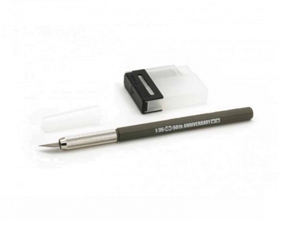 89983 Tamiya Дизайнерский нож с 25 дополнительными лезвиями, тускло-оливковая ручка
