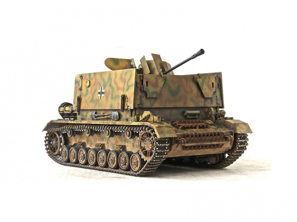 35101 Tamiya Немецкое самоходное зенитное орудие Flakpanzer IV Mobelwagen с 4-мя фигурами (1:35)