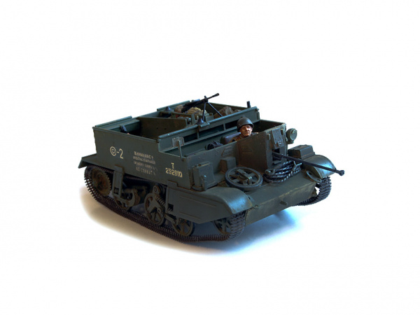 35249 Tamiya Английская универсальная машина пехоты на гусеничном ходу Mk.II с 5 фигурами (1:35)