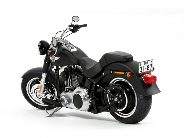 16041 Tamiya Harley-Davidson FLSTFB Fat Boy Lo (1:6)
