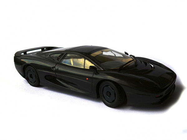 24129 Tamiya Jaguar XJ220 (1:24)