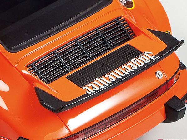 24328 Tamiya Porsche Turbo RSR Type 934 (1:24)