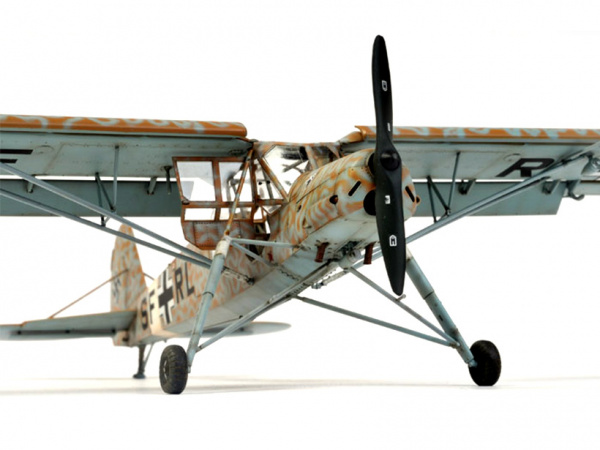 61100 Tamiya Малый немецкий самолёт Fieseler Fi156C Storch (1:48)
