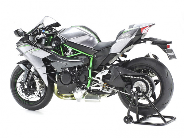 14136 Tamiya Мотоцикл Kawasaki Ninja H2 Carbon (1:12)