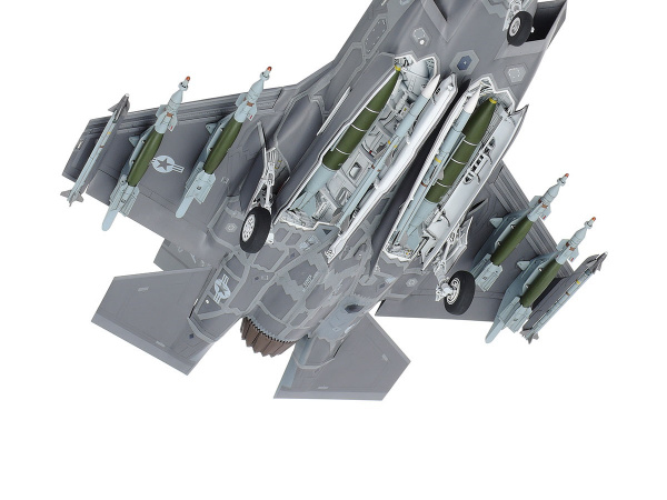 61124 Tamiya Американский истребитель-бомбардировщик Lockheed Martin F-35A Lightning (1:48)