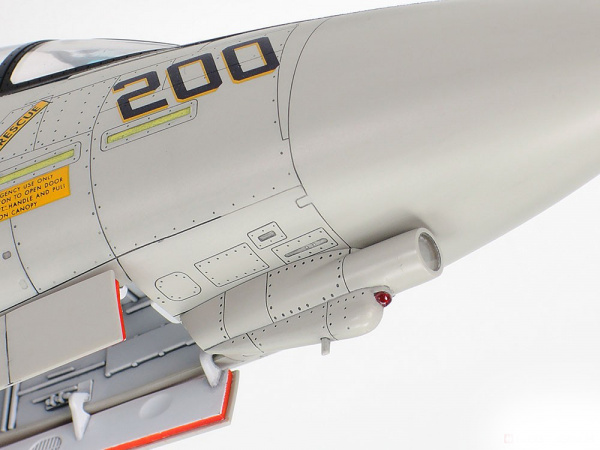 61122 Tamiya Истребитель Grumman F-14A Tomcat (Late) Carrier Launch Set (1:48)