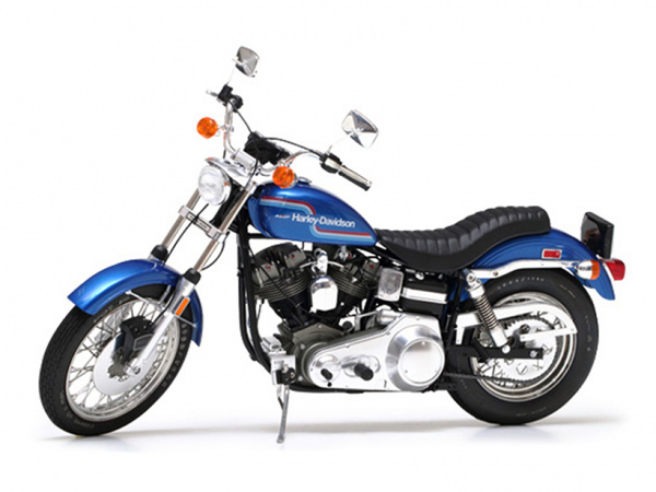 16039 Tamiya Harley Davidson FXE1200 Super Glide (1:6)