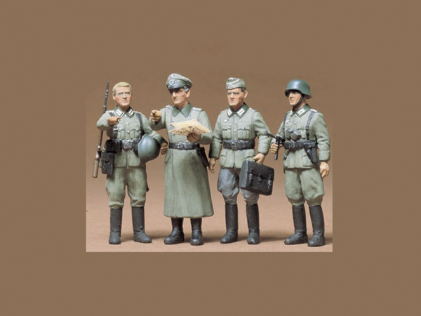 35010 Tamiya Немецкие офицеры 4 фигуры (1:35)