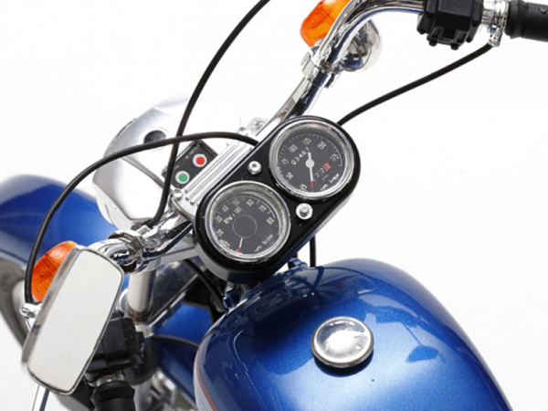 16039 Tamiya Harley Davidson FXE1200 Super Glide (1:6)