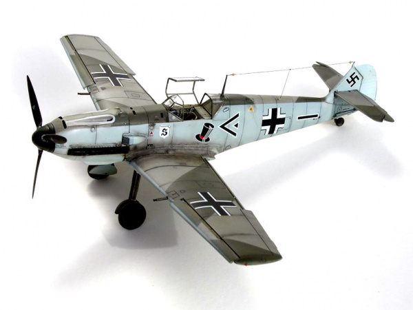 61050 Tamiya  Немецкий истребитель Messerschmitt Bf-109 E-3 (1:48)