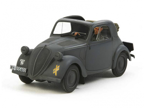 35321 Tamiya Немецкий штабной автомобиль Simca 5 с фигурой водителя (1:35)