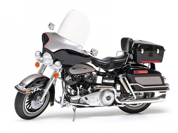 16037 Tamiya мотоцикл Harley Davidson FLH Classic – Black Version  (1:6)