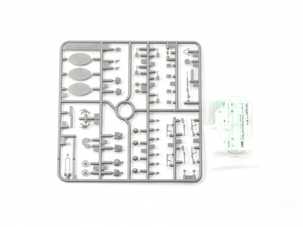 89767 Tamiya Советский военный автомобиль серии 67Б с восьмью фигурами (1:48)