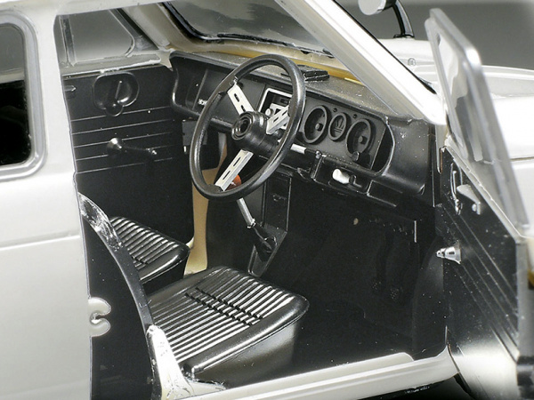 10010 Tamiya Автомобиль Honda N III 360 (1:18)