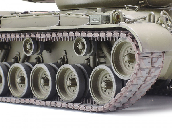 37028 Tamiya M47 Patton ВС Западной Германии, с одной фигурой (1:35)