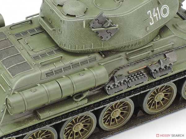 32599 Tamiya Советский танк T-34-85 с фигурой командира (1:48)