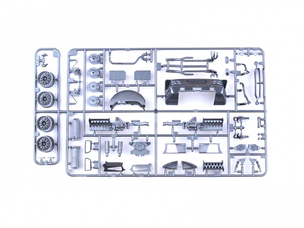 24195 Tamiya Меrcedes CLK-GTR (1:24)