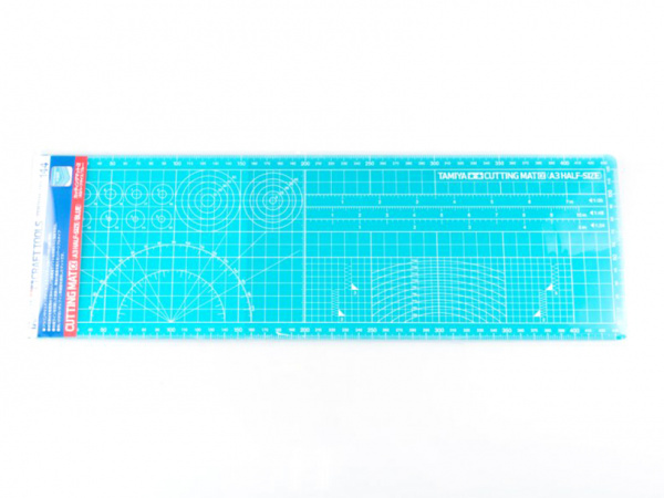 74144 Tamiya Пластик А3/2 (145x450x2мм) для разметки, резки и дизайнерских работ голубого цвета
