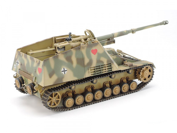 32600 Tamiya Немецкое тяжелое самоходное противотанковое 88мм орудие Nashorn с 1 фигурой (1:48)