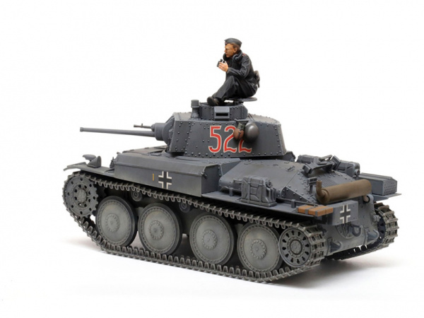 35369 Tamiya Немецкий танк Panzer 38(t) Ausf.E/F с фигурой танкиста (1:35)