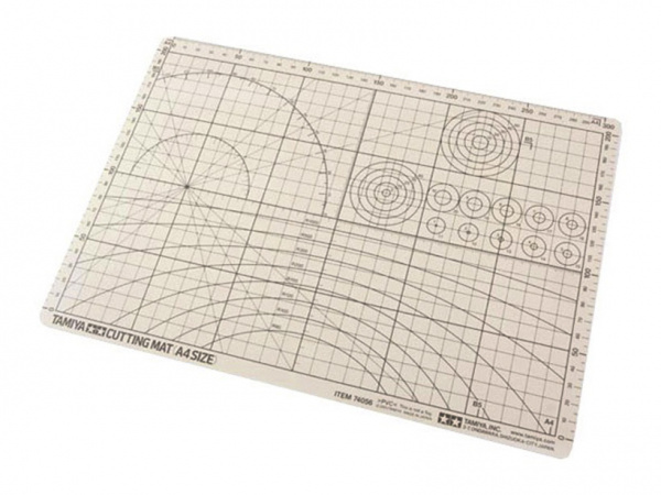 74056 Tamiya  Пластик А4 для разметки, резки и дизайнерских работ