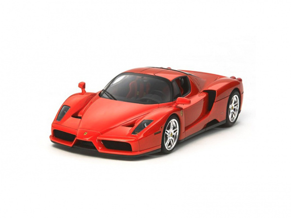 24302 Tamiya Enzo Ferrari Rosso Corsa (1:24)