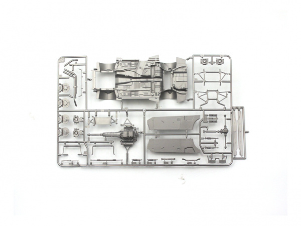 24184 Tamiya Nissan Calsonic Skyline GT-R  (1:24)