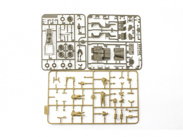 89767 Tamiya Советский военный автомобиль серии 67Б с восьмью фигурами (1:48)